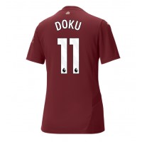 Camisa de Futebol Manchester City Jeremy Doku #11 Equipamento Alternativo Mulheres 2024-25 Manga Curta